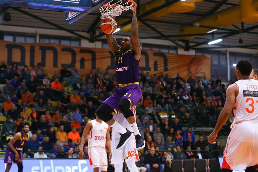 מצטיין המחזור ה-21: שון ג'ונס