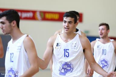 "עובד קשה מאוד כדי להוכיח שאני שייך"