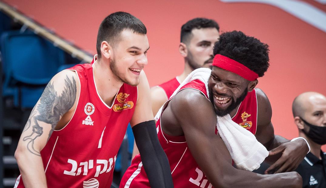 צפו: נקודות בכורה לסירווידיס בבית העליון