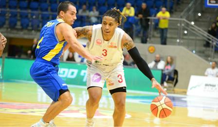 צפו: דאבל-דאבל אדיר לטי.ג'יי וויליאמס