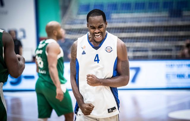 סינדרלה מהשרון: הרצליה הדיחה את חיפה