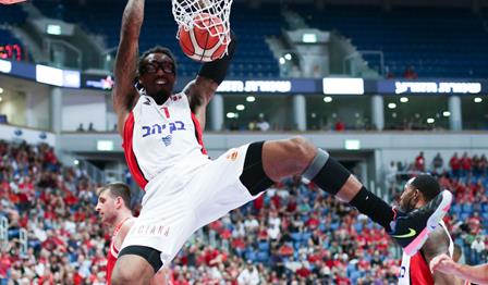 צפו: הדאנקים של סטודמאייר בפלייאוף