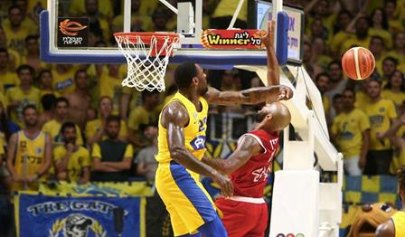 צפו: שיא פלייאוף חדש לאלופה בגגות