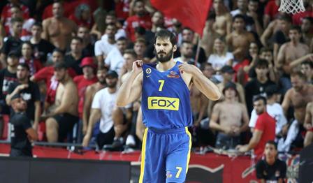 צפו: בכורה מחודשת חלומית לעומרי כספי