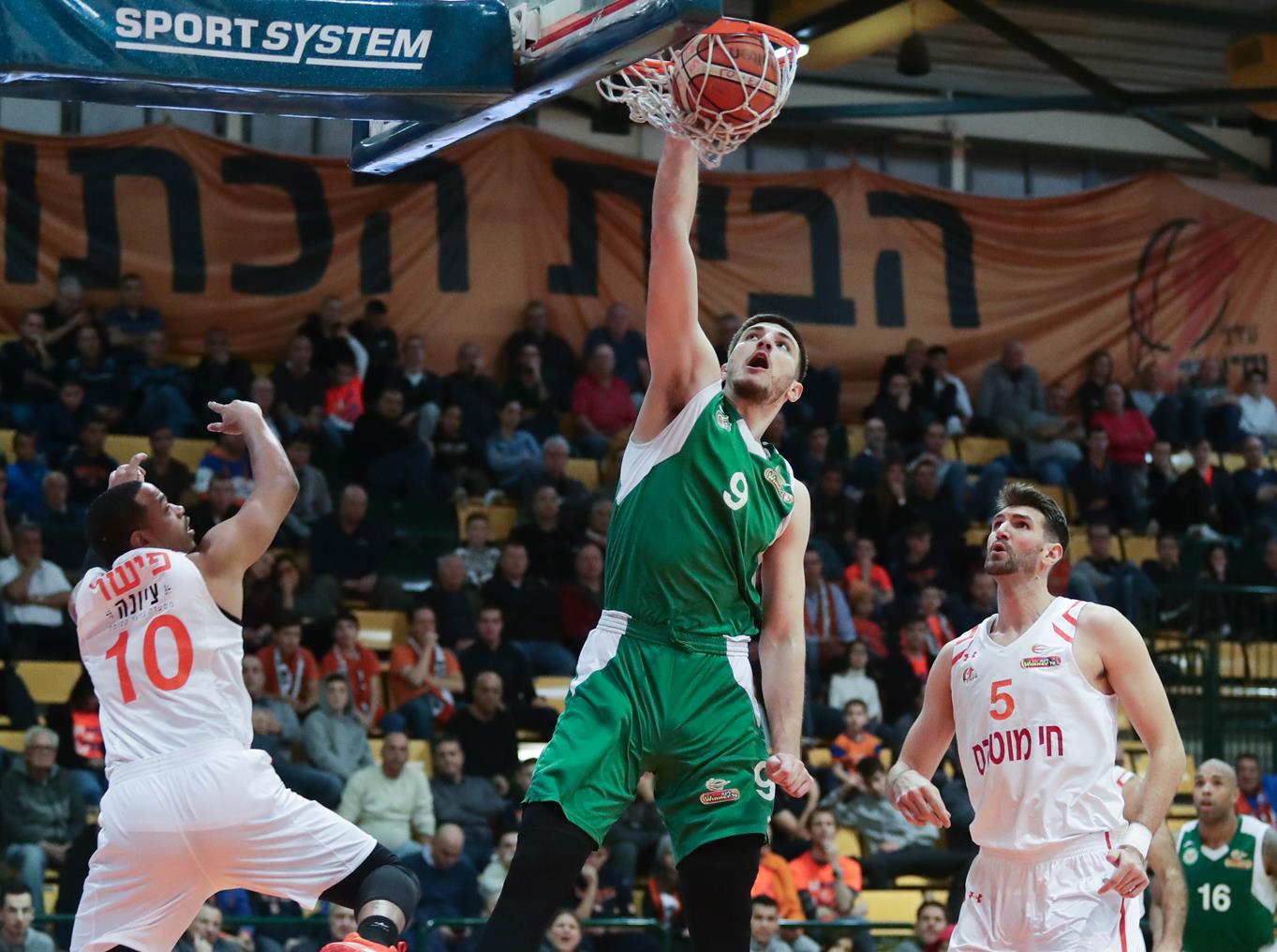 "אני רואה פה הזדמנות לשחקנים ולליגה"