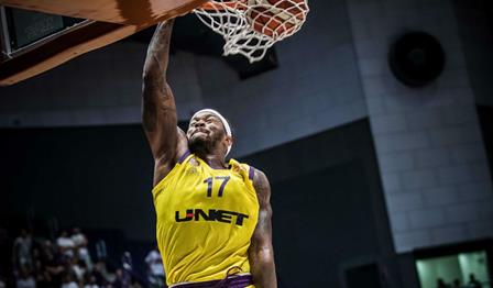 צפו: הסגולים-צהובים חוגגים על הטבעת