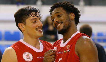 צפו: ווינר שוט בפסגת המצעד השבועי