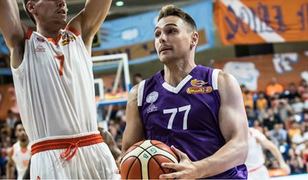 צפו: קולשוב נותר מושלם בגביע ווינר סל