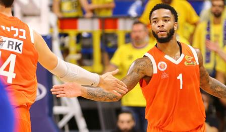 האיש הנכון: רייט הוביל את ראשל"צ לחצי