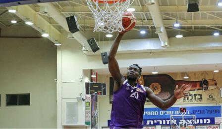 צפו: מופע ההטבעות של נאנה פולאנד