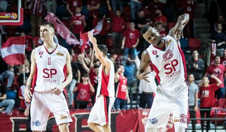 חתול, סק: ניצחון ראשון להנרי באדום