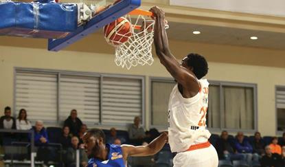 מכתום לאדום: סטיבנס חתם בהפועל ת"א