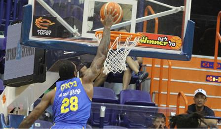 צפו: טאריק בלאק כבש את הטופ 10