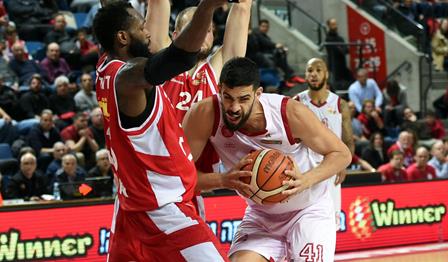 הנעה קדמית: ניצחון עשירי להפועל ת"א