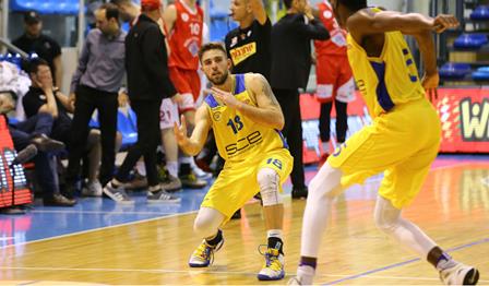 צוף בן משה חתם לשנתיים בהפועל אילת