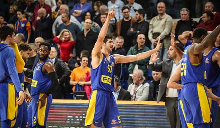 הדרך הארוכה לפסגה: ניצחון דרמטי לאלופה