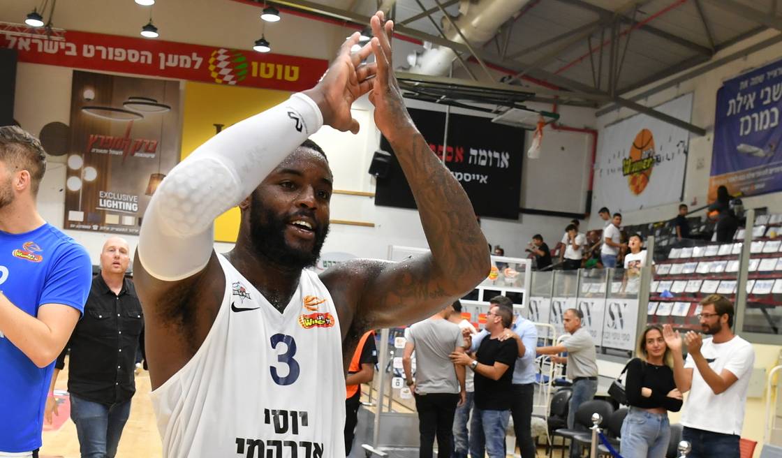 צפו: ניצחון ראשון לג'ארד טרל ואילת