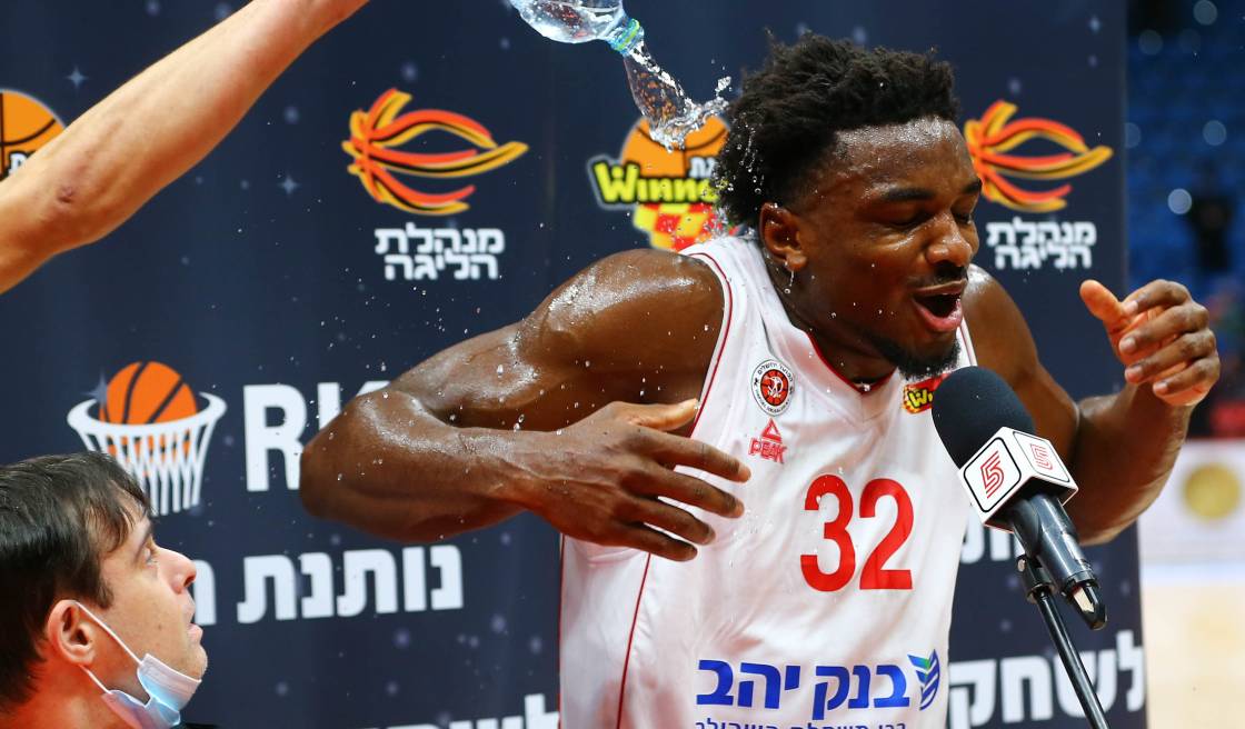 מצטיין חודש דצמבר: רטין אובאסוהן