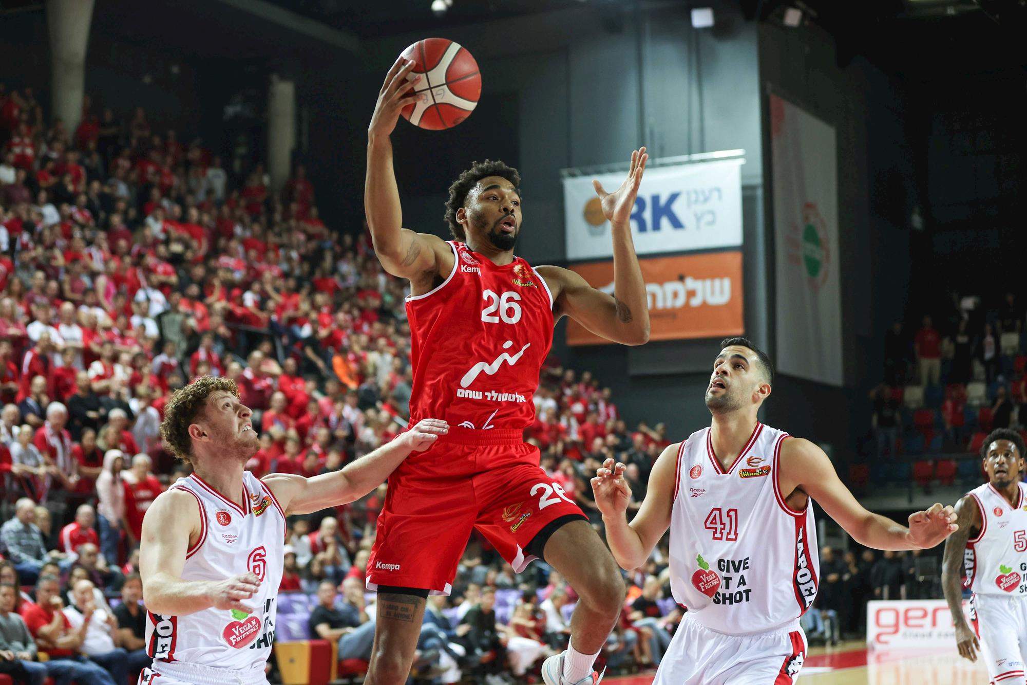 הערב: דמפס וב"ש ינסו לשוב למאזן חיובי