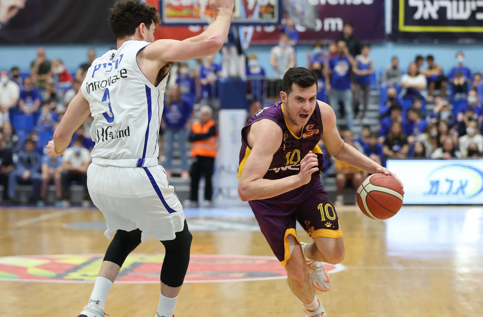 צפו: גיא פניני השווה את שיאו העונתי