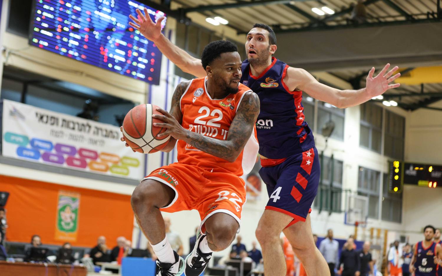 שחקן חודש נובמבר: די.ג'יי קופר