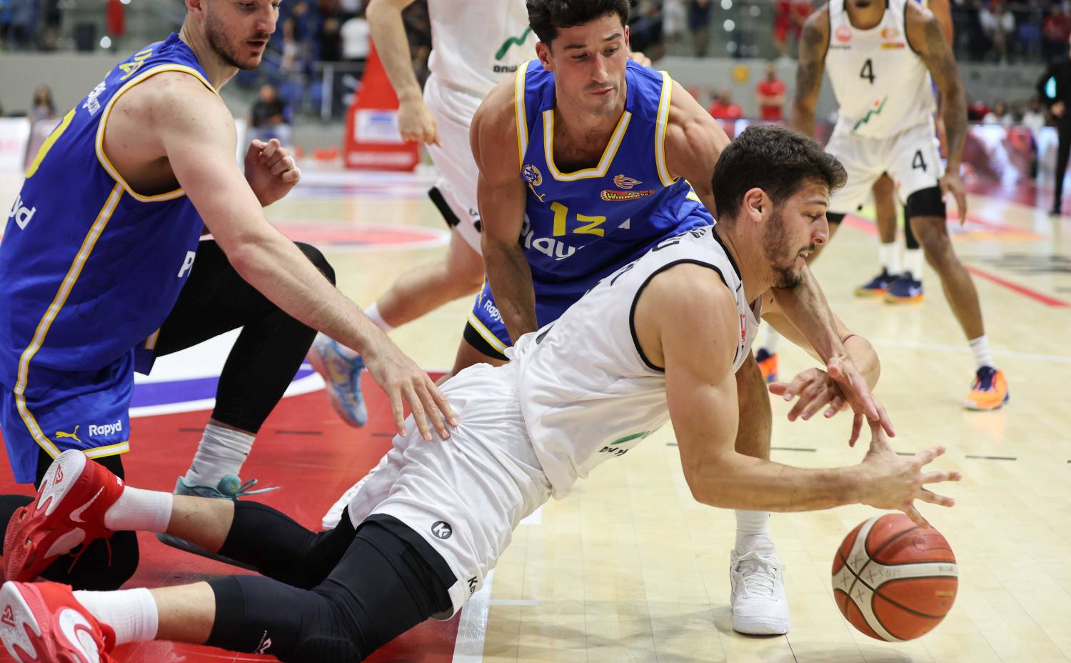 צפו: שוכמן סיים עונת בכורה יפה בנגב