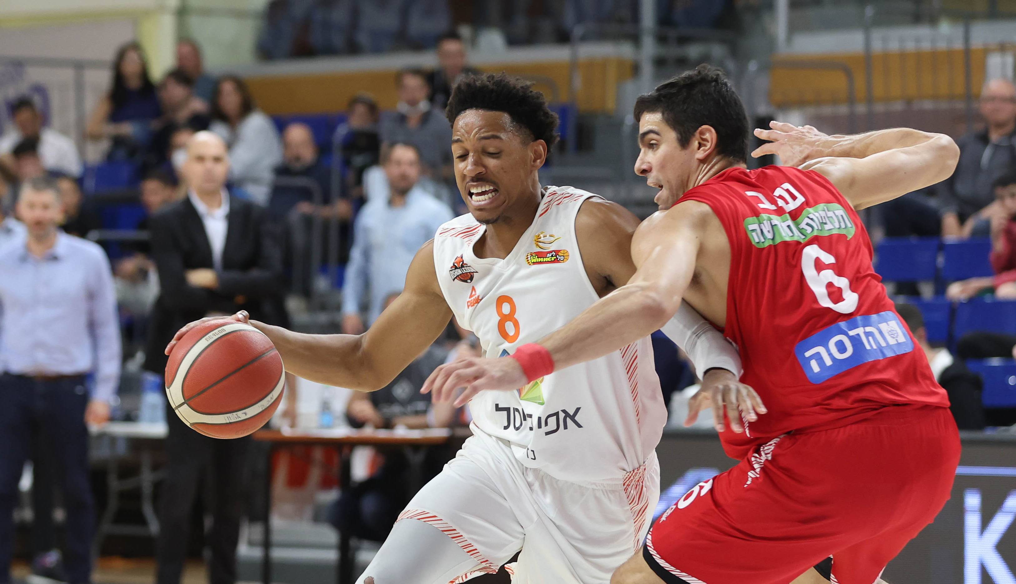 צפו: המצעד השבועי - בראון פה, בראון שם