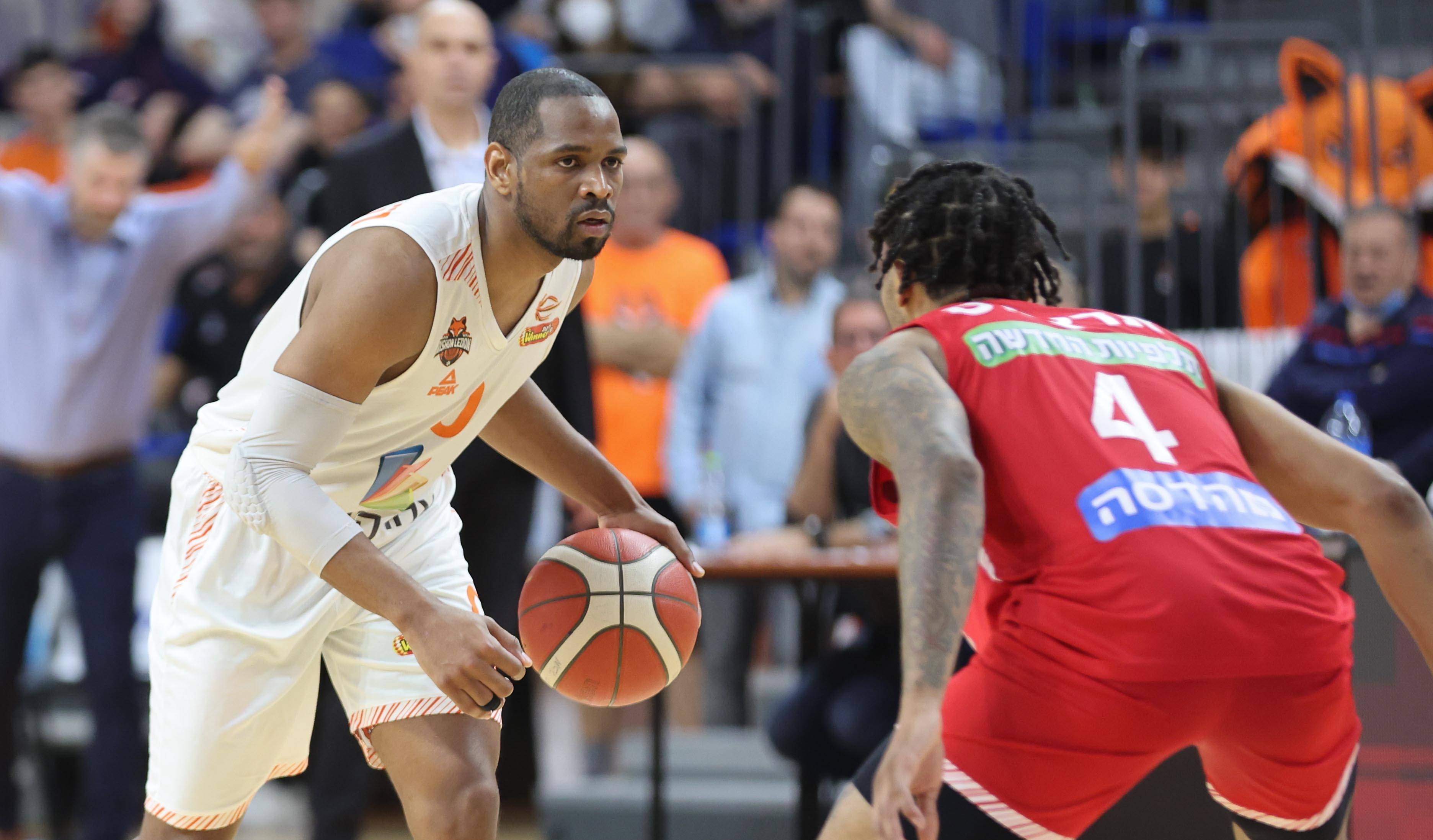 צפו: טו הולוואי כיכב בהפתעת העונה