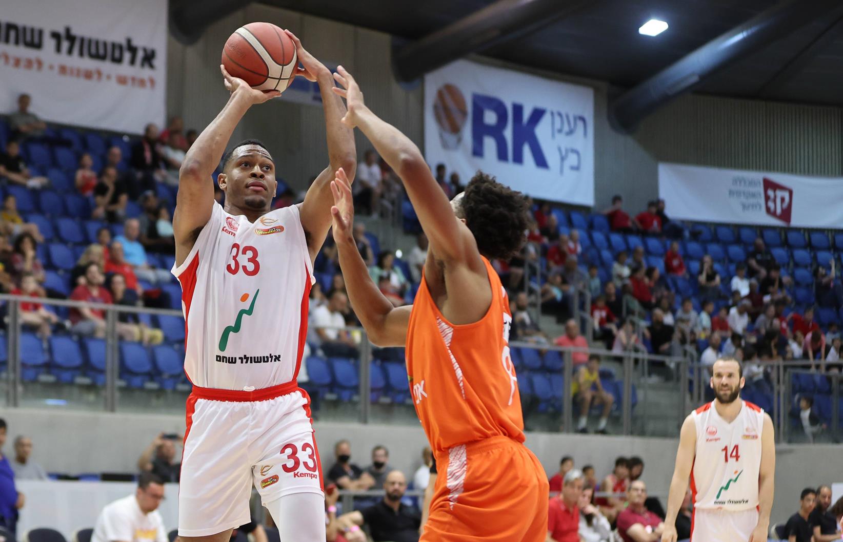 צפו: טריפל דאבל היסטורי לניק הורנסבי