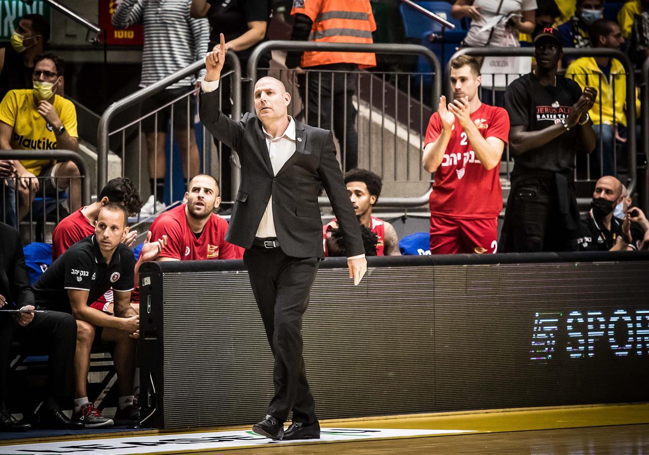 עמיאל סיים דרכו בי-ם, הלפרין מאמן זמני