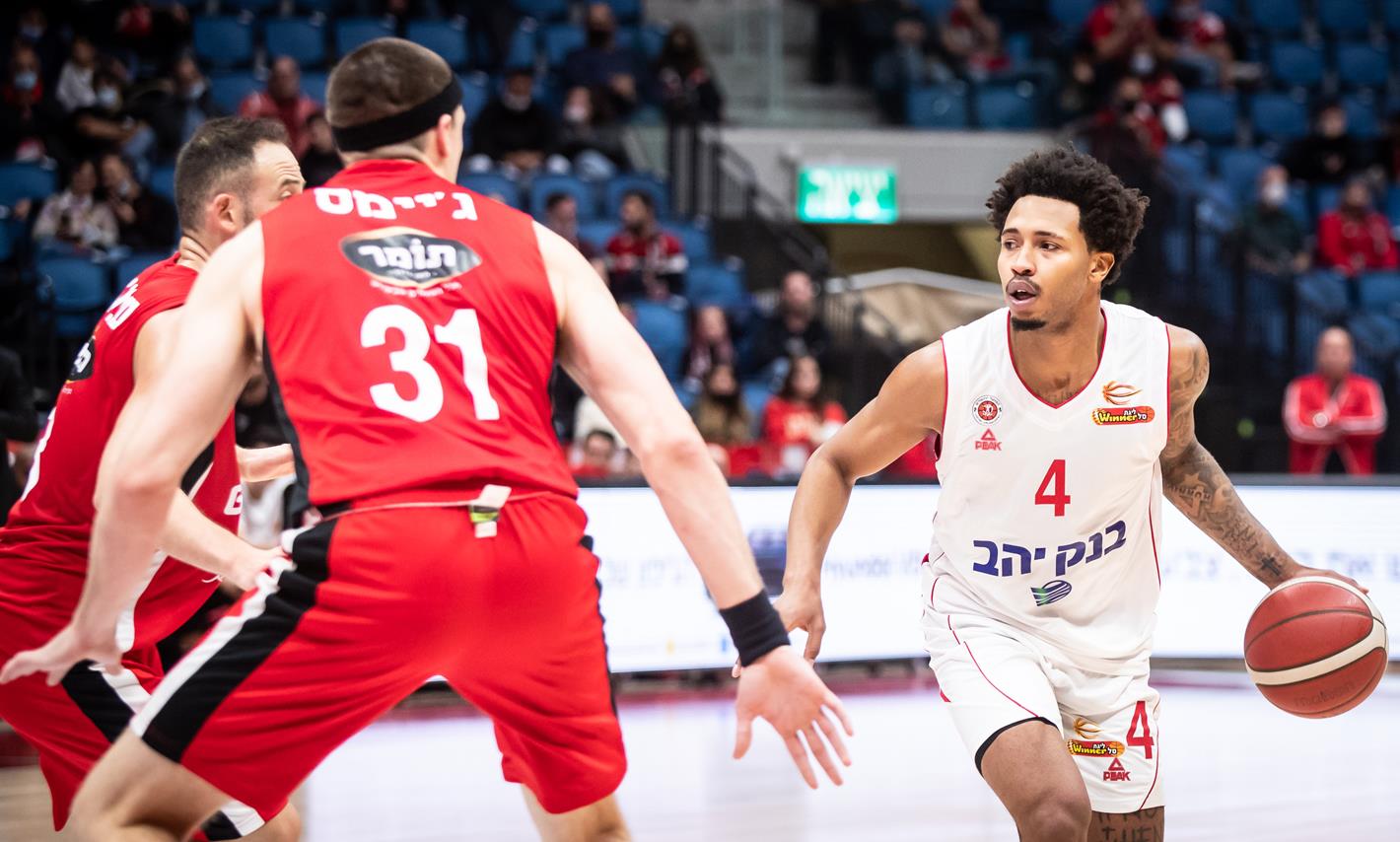 הערב: בכורה לאניס נגד מובילת הטבלה