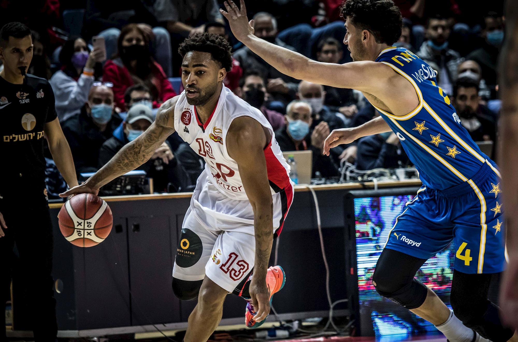 שחקן חודש ינואר: ג'יימס יאנג