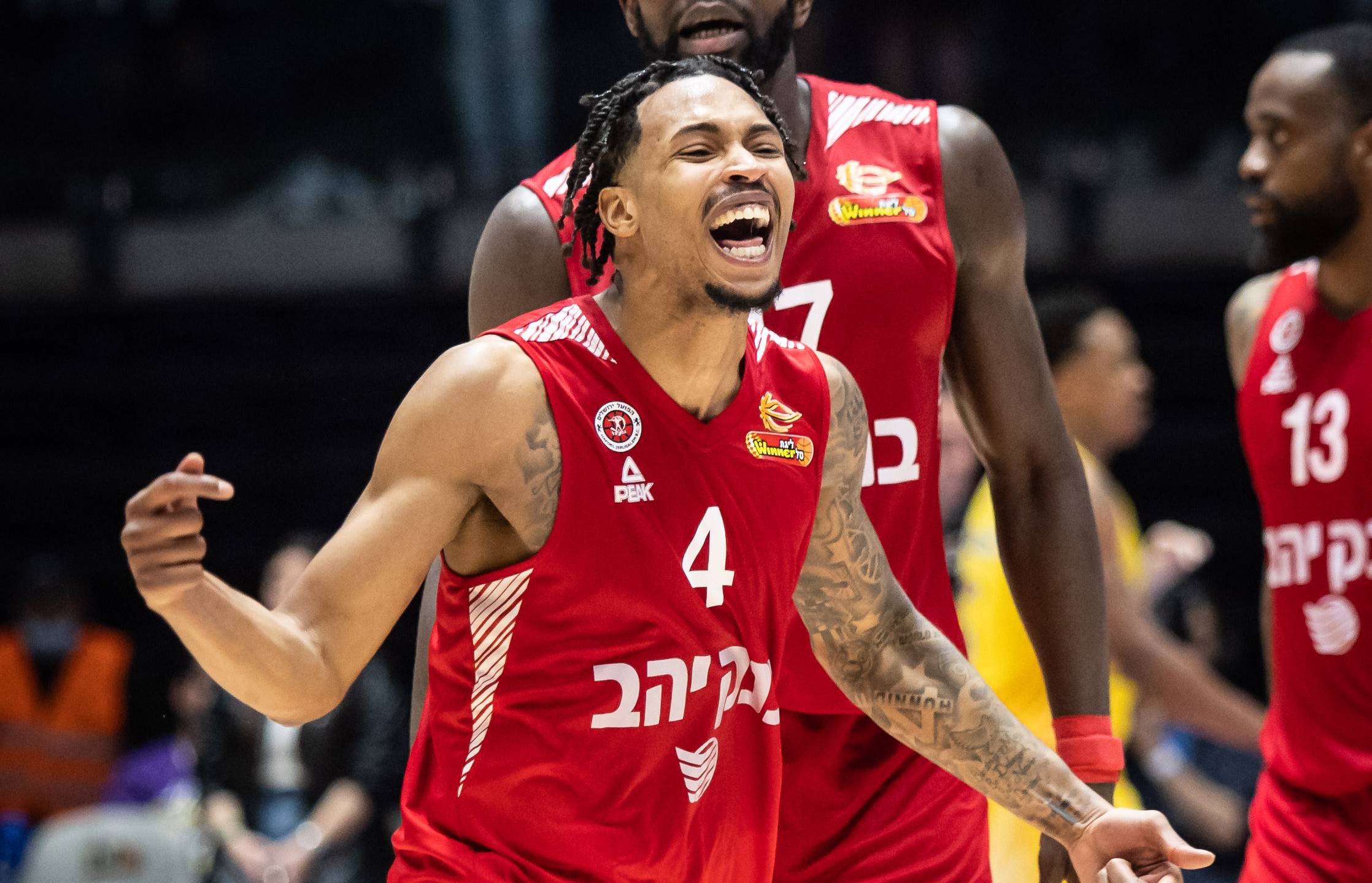 צפו: הופעת ענק לג'יילן אדאמס בהיכל טוטו