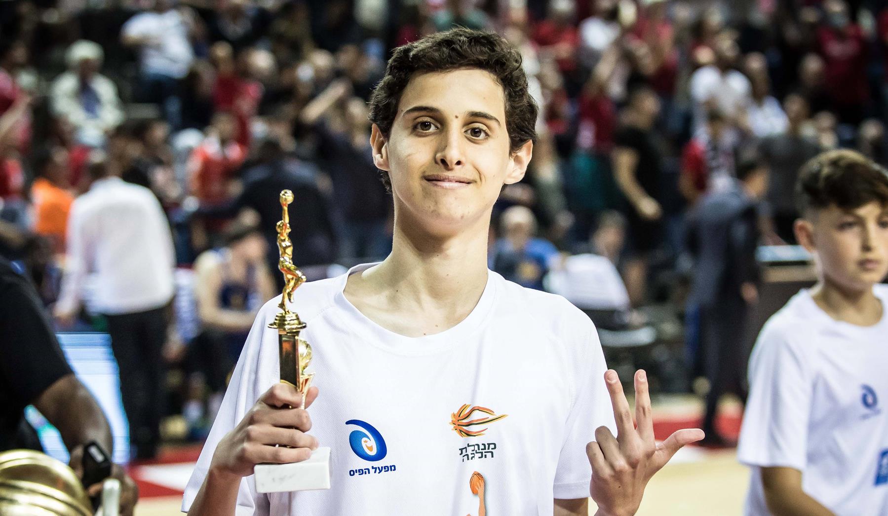 "הקלע של המדינה": שטרוזברג בפלייאוף