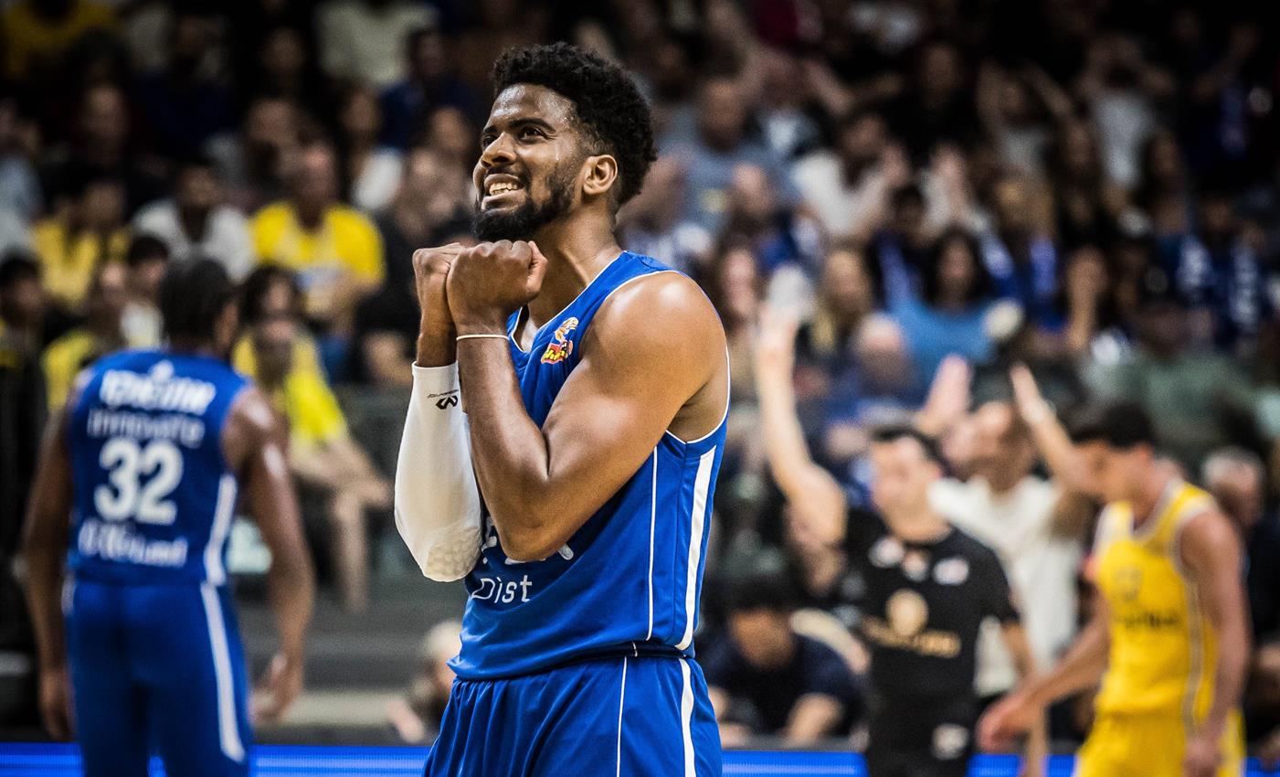 צפו: שון דאוסון העביר הילוך לקראת הגמר