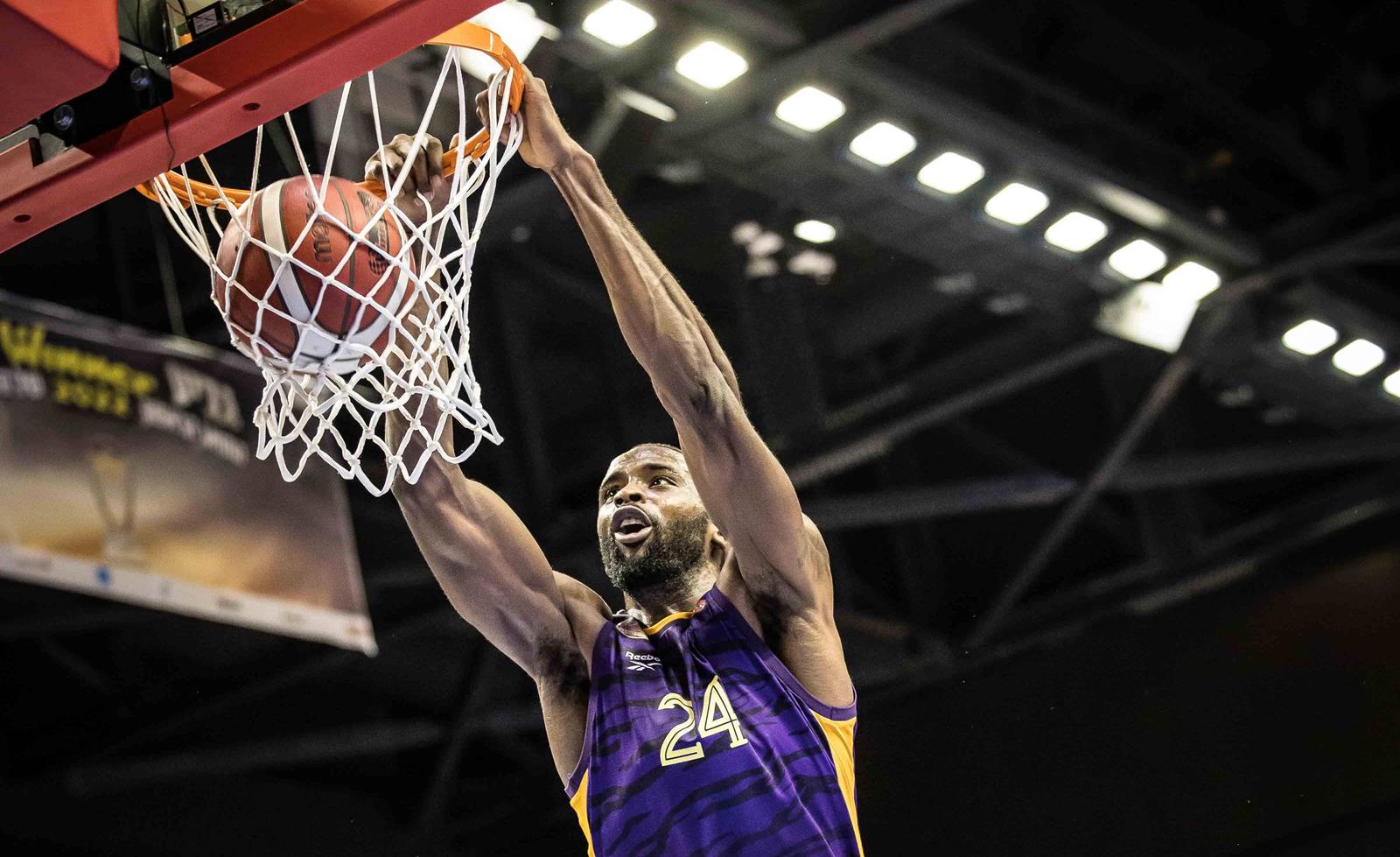 גביע ווינר סל: האלופה עלתה לחצי הגמר