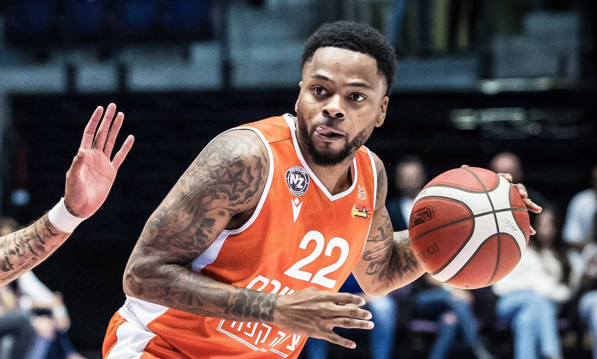 צפו: עוד מפגן מסירות מרהיב של קופר