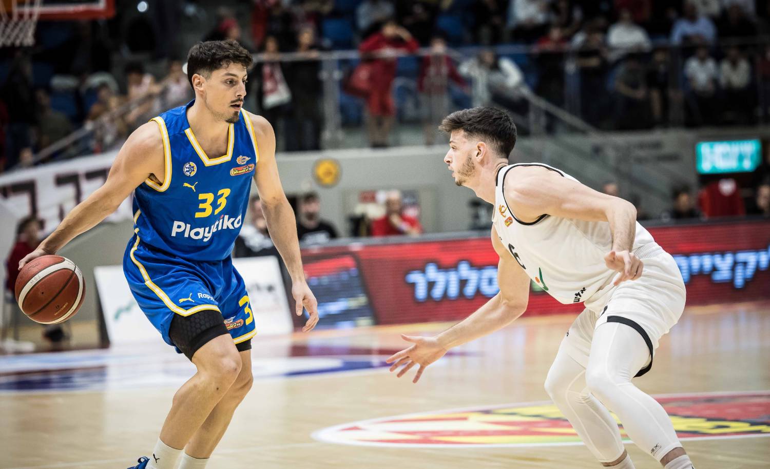 צפו: שיא קליעה ליפתח זיו בצהוב-כחול