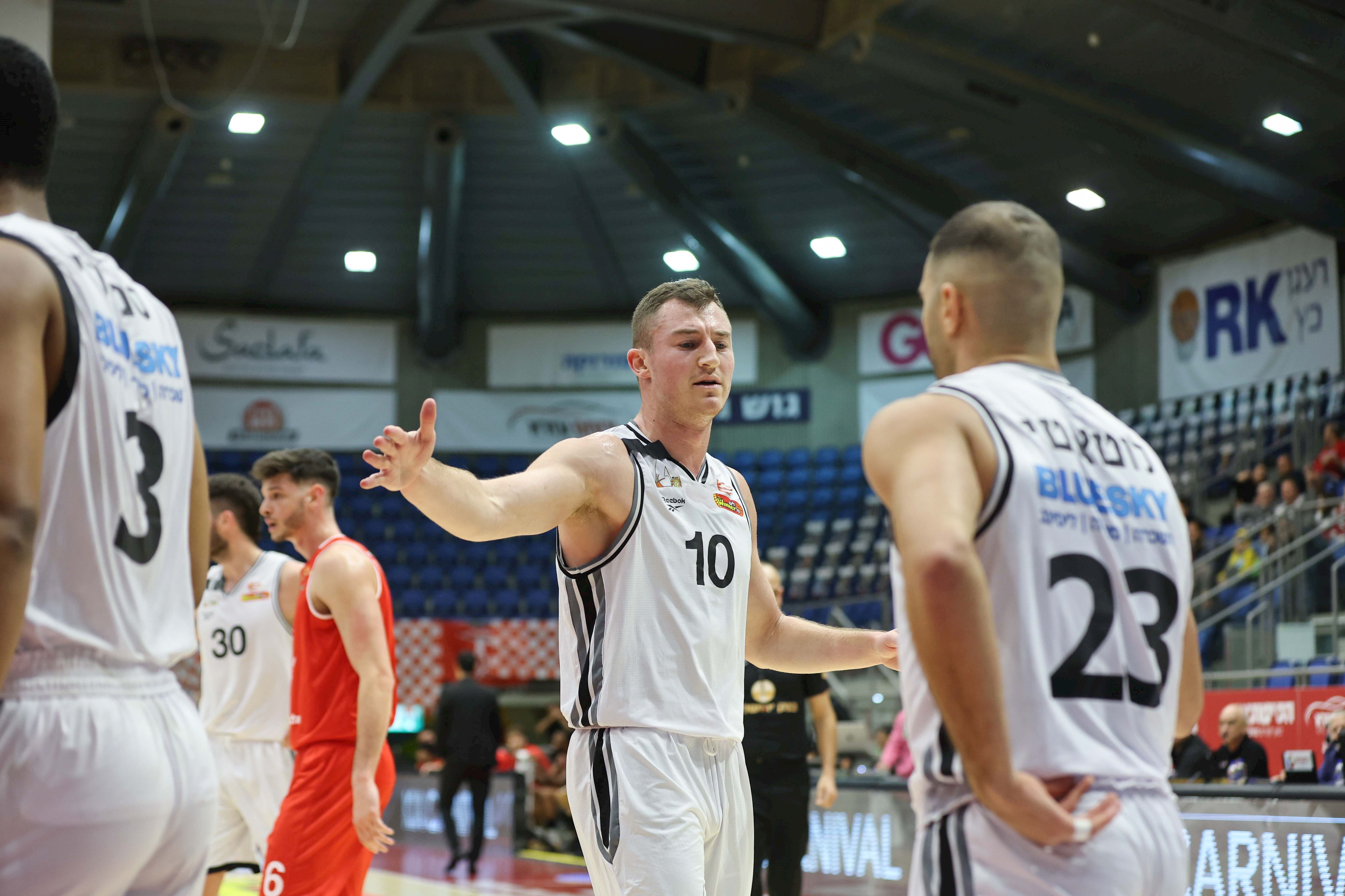 ניצחון חוץ מרשים להפועל עפולה בקונכיה