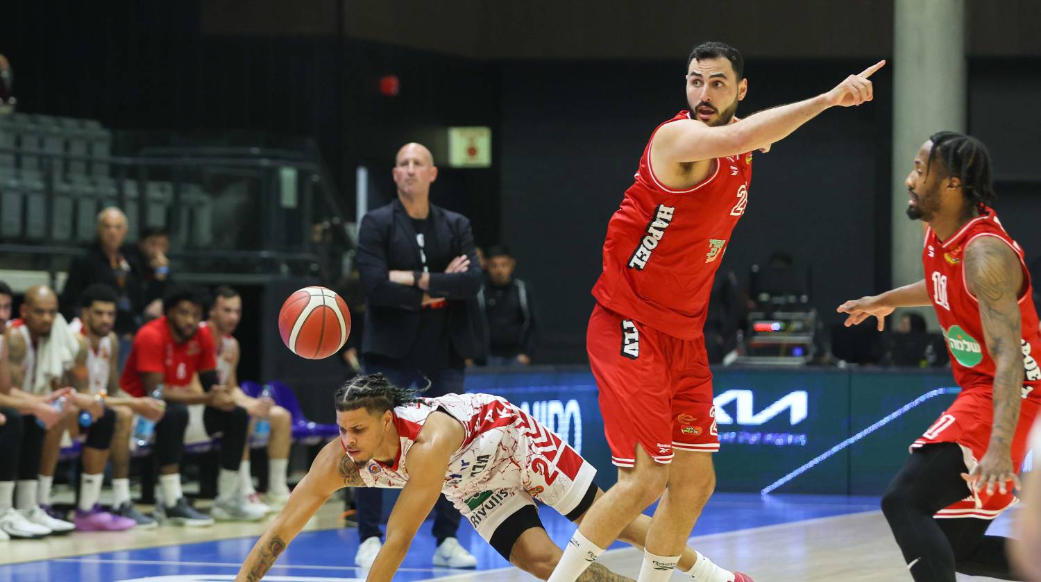 צפו: עידן זלמנסון חזר לעצמו בחדרה