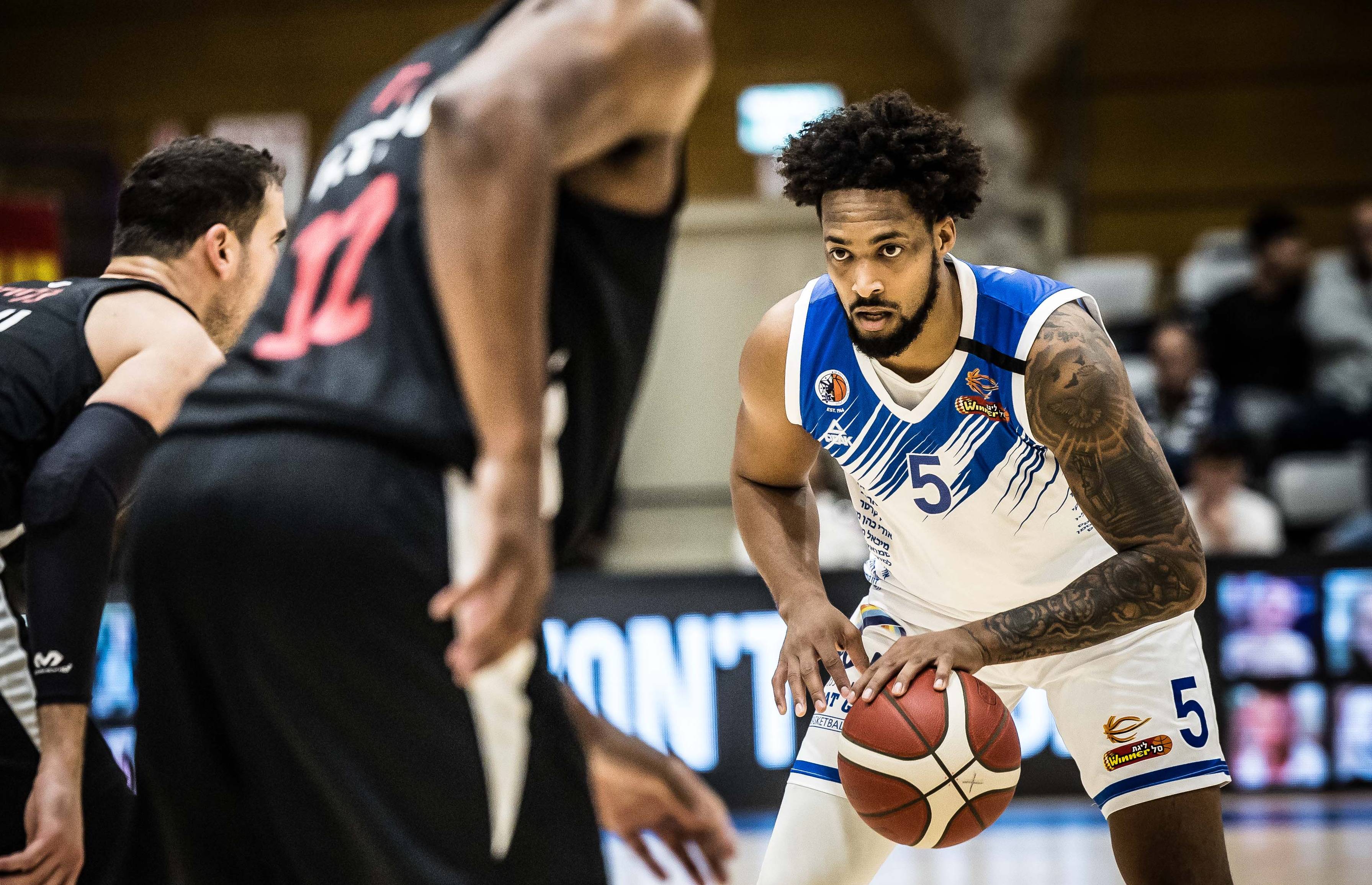 צפו: בכורה ביתית נהדרת לג'יי.פי טוקוטו