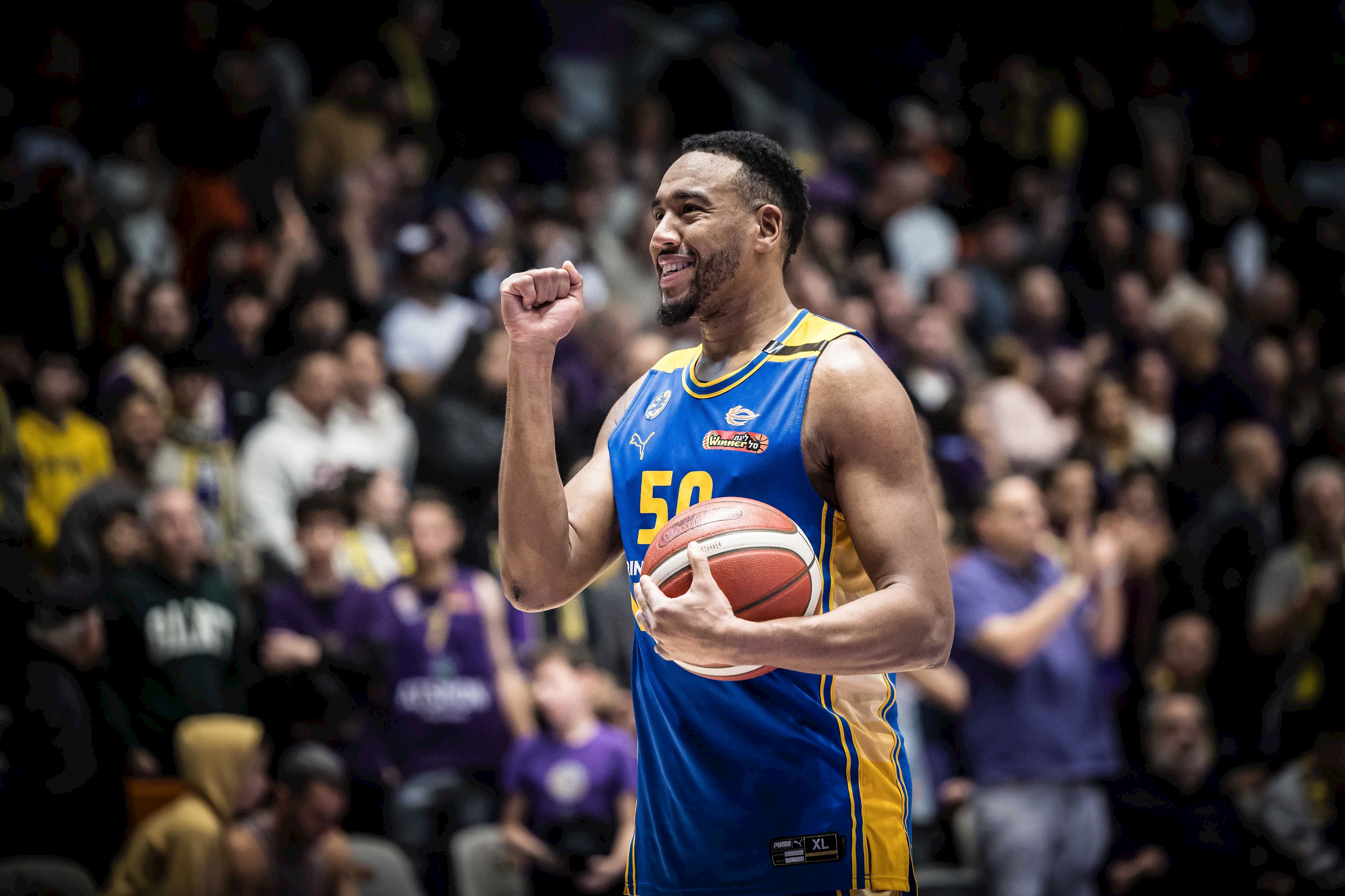 ניצחון חוץ דרמטי לאלופה בהיכל טוטו