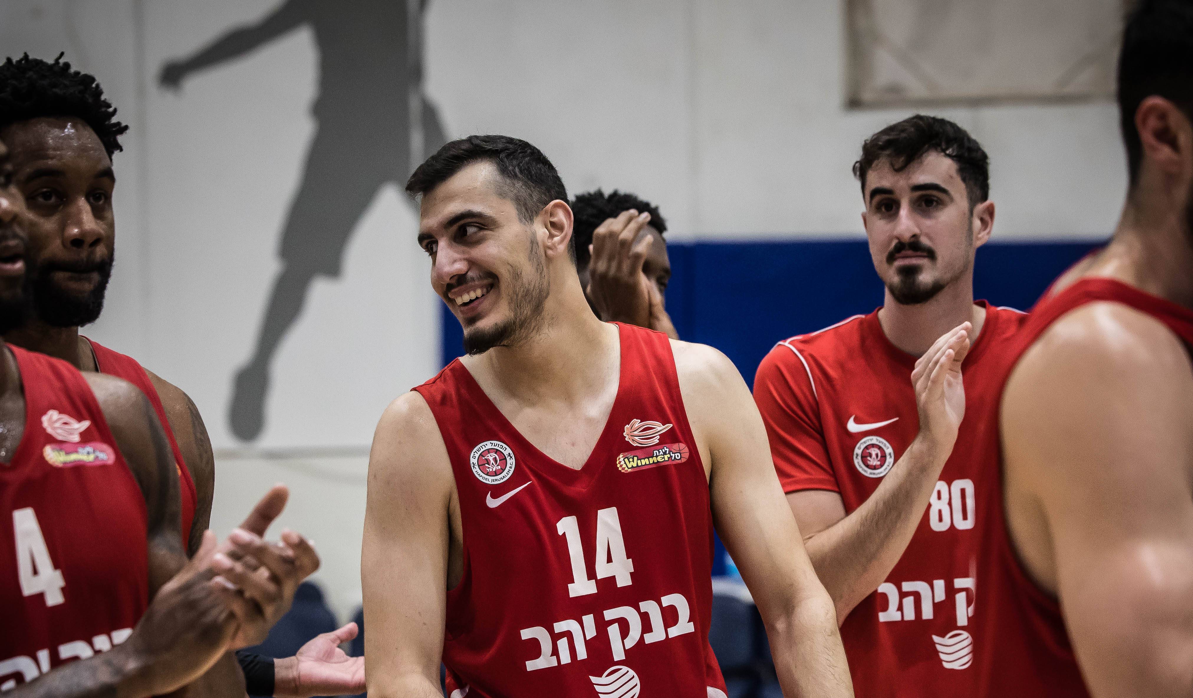 צפו: נועם דוברת חזר לעניינים בזיסמן