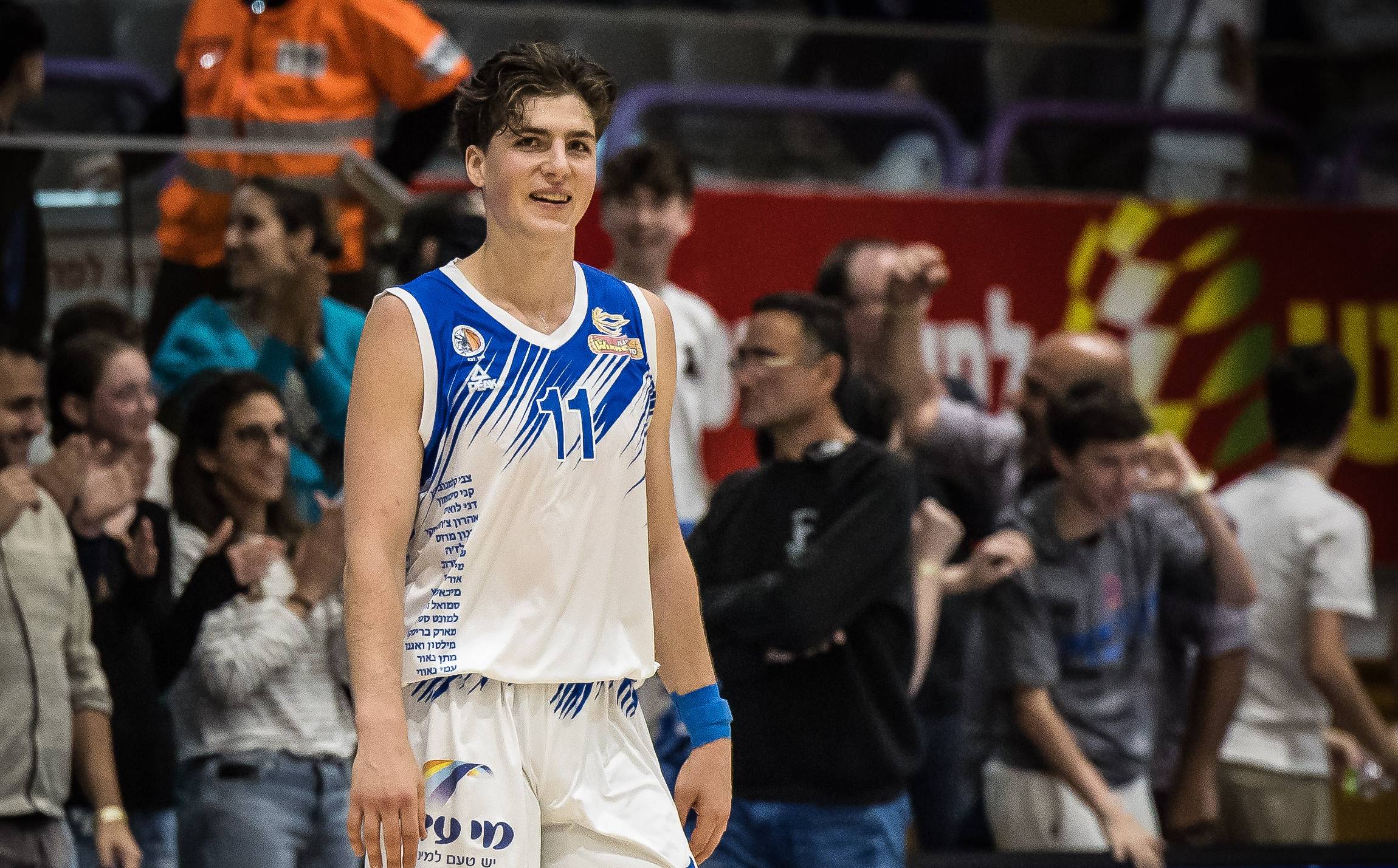 צפו: אדם אריאל סידר לר"ג ניצחון חשוב