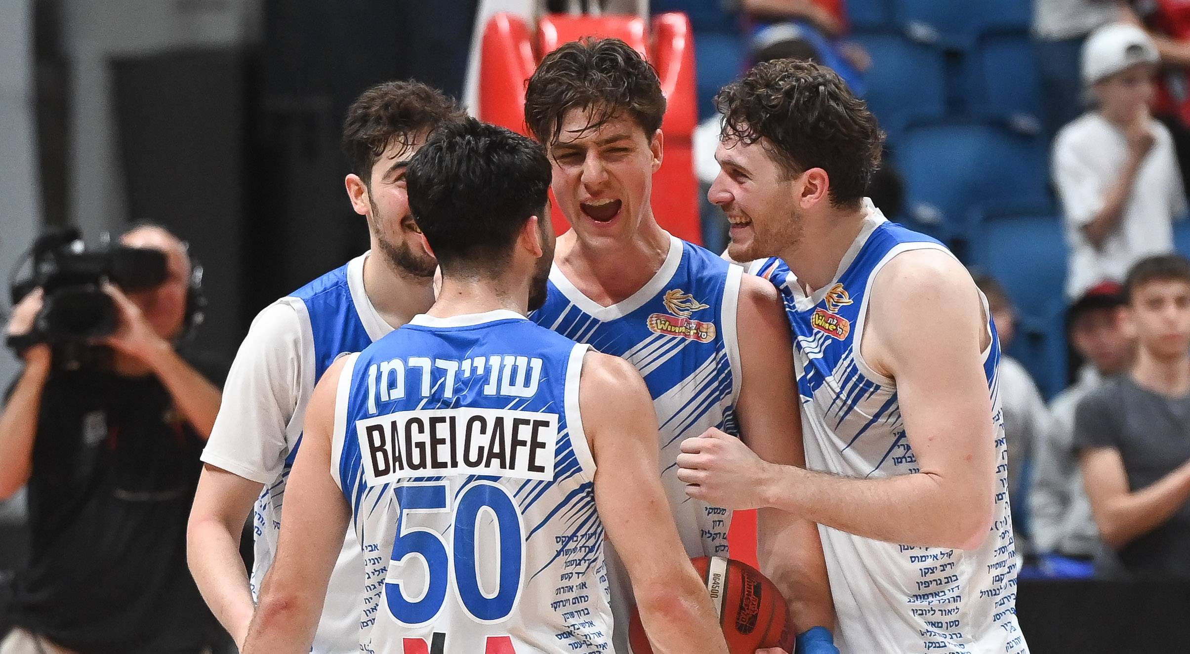 צפו: ערב קליעה נהדר לעולה החדשה בבירה