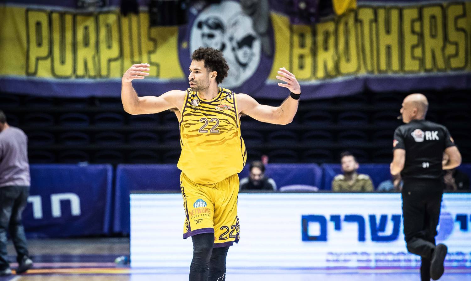 חולון שמרה על הבית לפני הפליי-אין