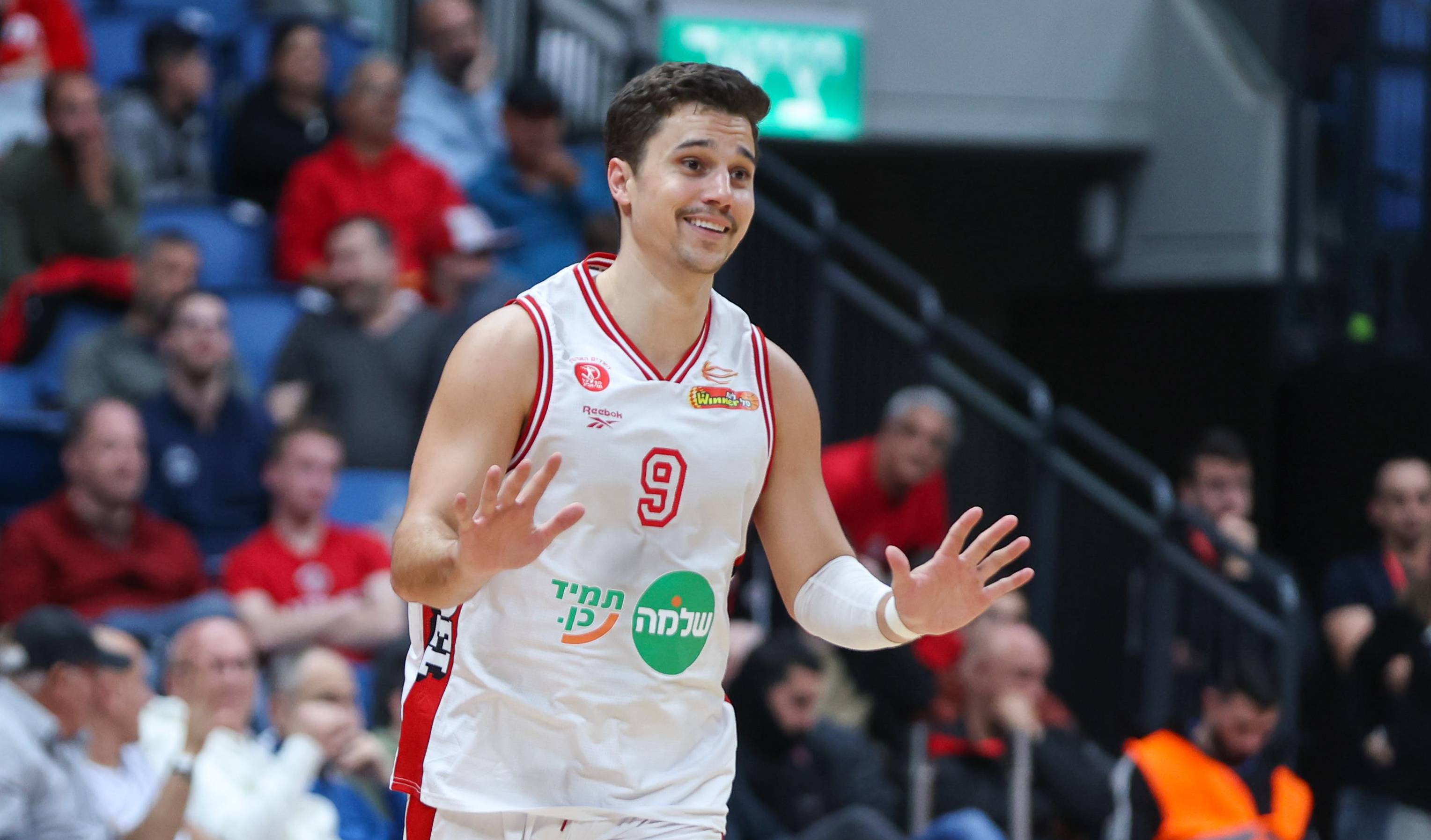 צפו: דאסטי הנאס חזר לליגה בכושר שיא