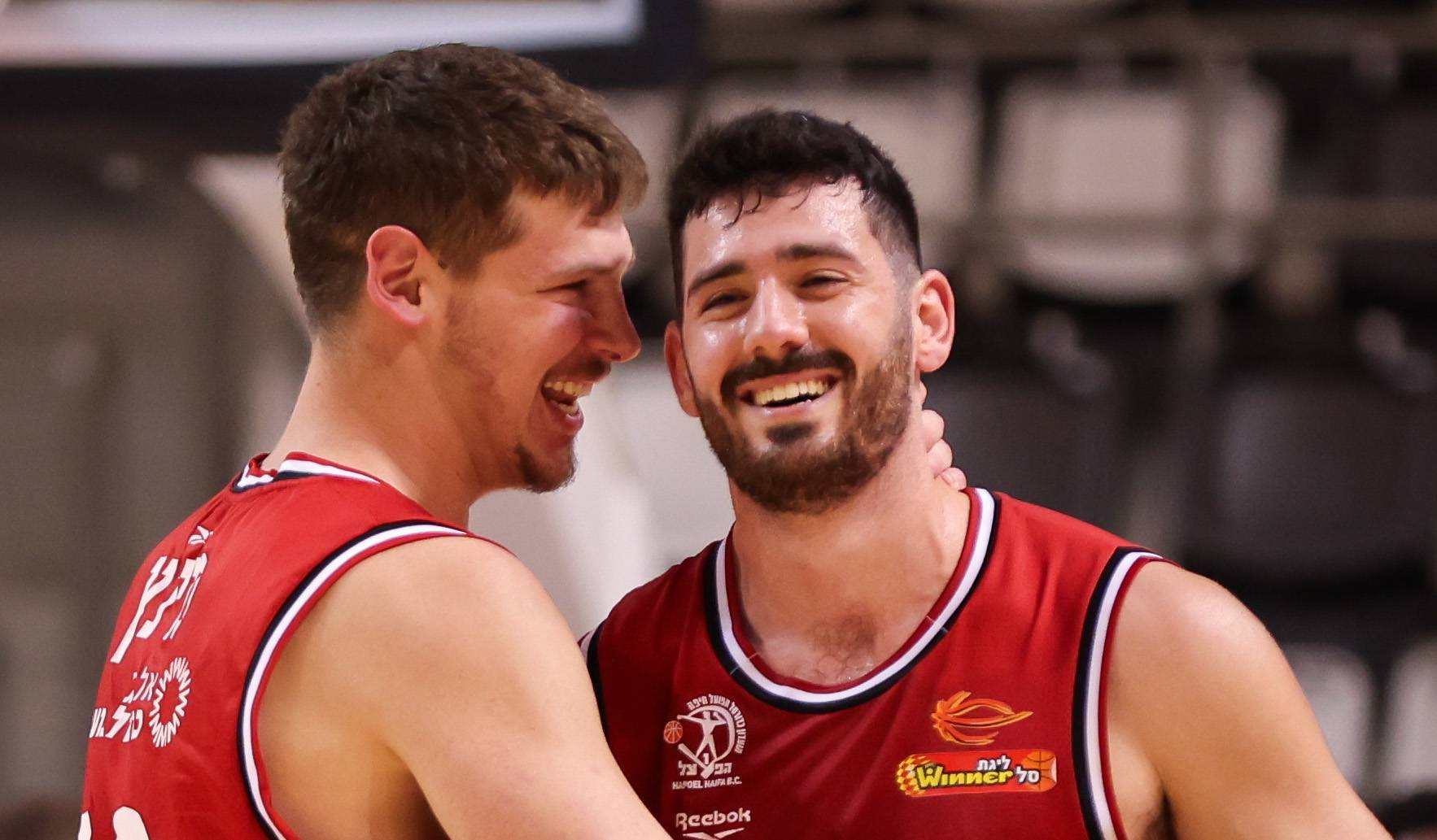 צפו: גור לביא הוביל את חיפה לפלייאוף