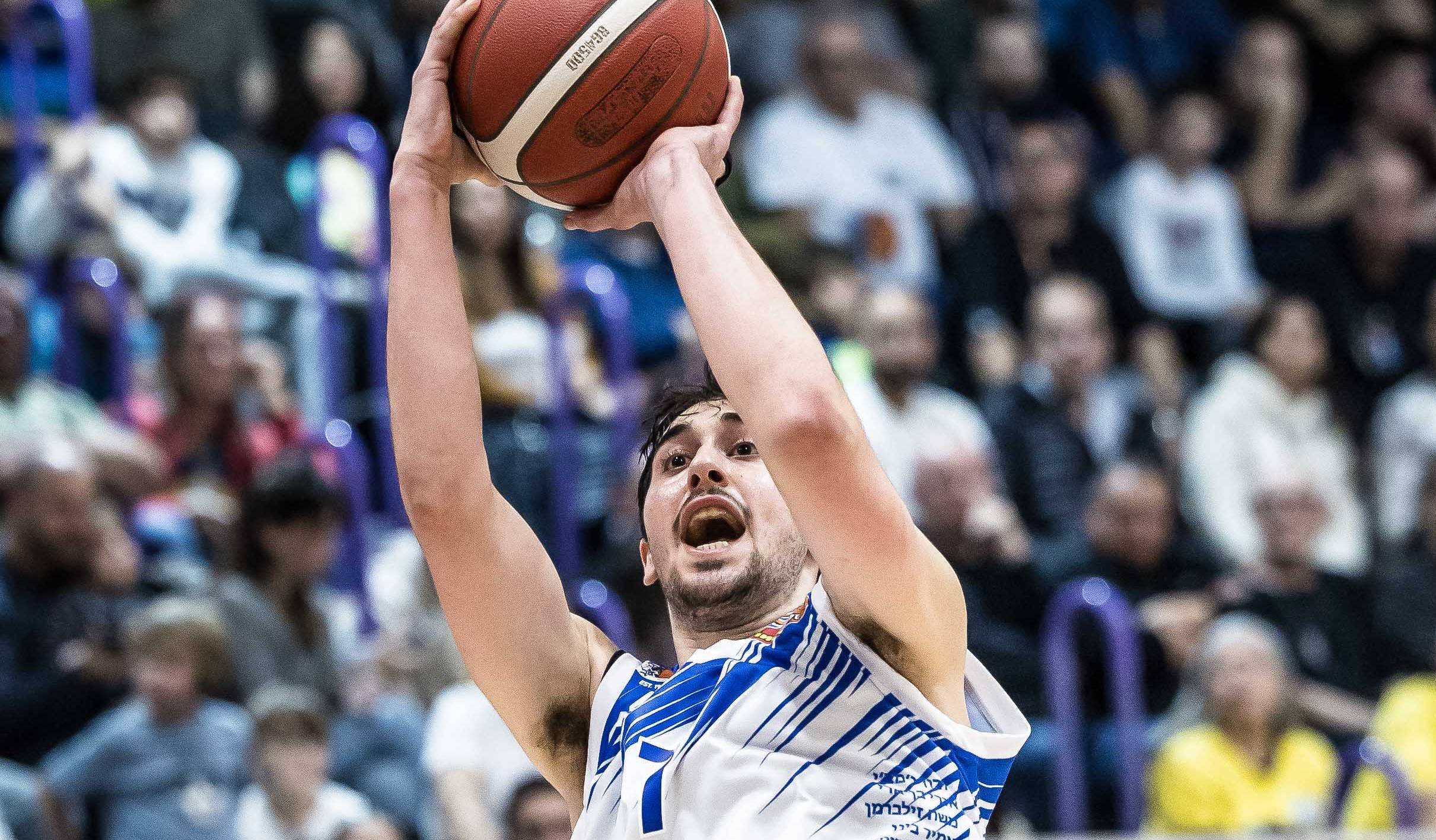 צפו: ההשתלבות המהירה של איתי מושקוביץ