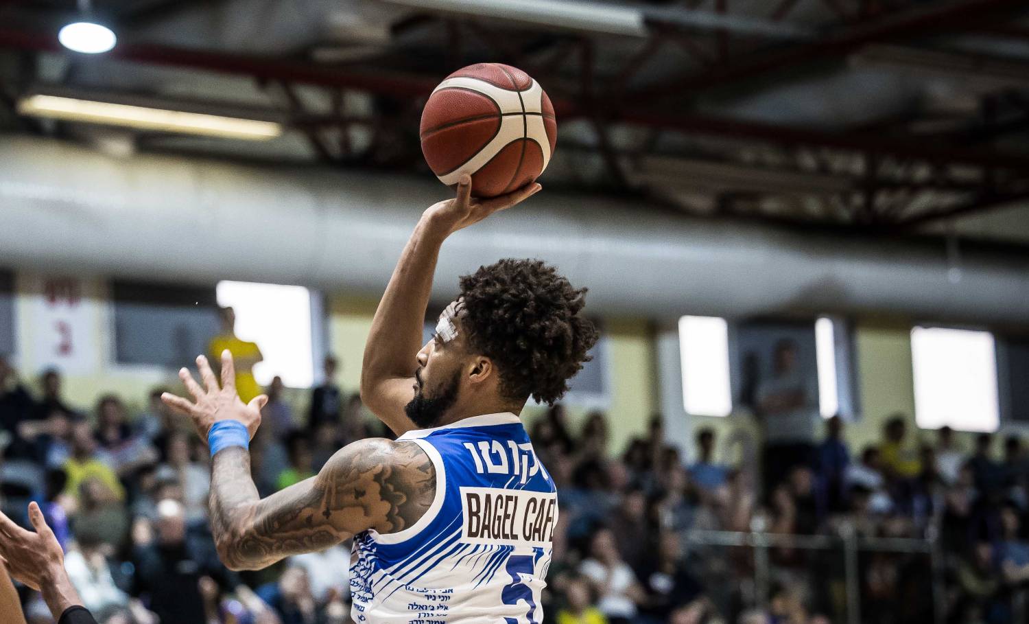 צפו: הופעה גדולה של ג'יי.פי טוקוטו